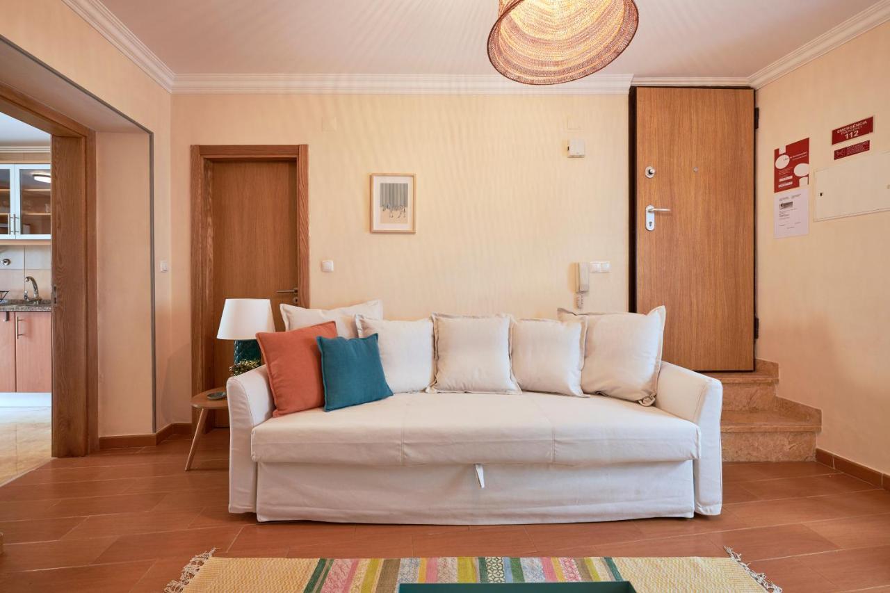Apartment Spacious And Renovated With Amazing Patio, By Timecooler