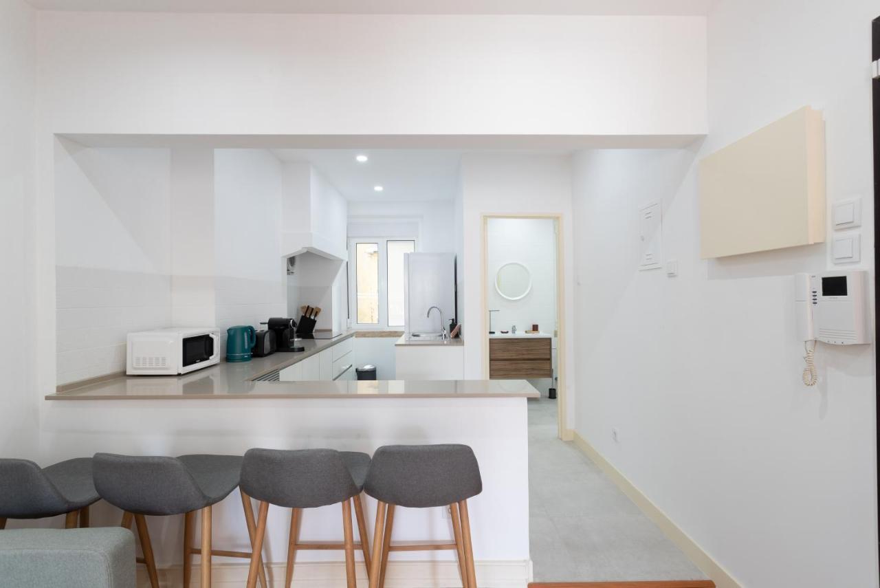 Flh Downtown Flat With Balcony Apartment