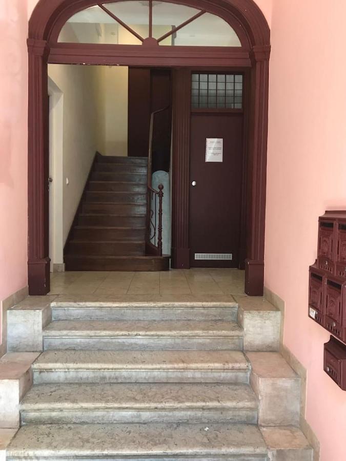 Luxury Part Of The - Modern With Airconditioning - Near Subway Lisbon