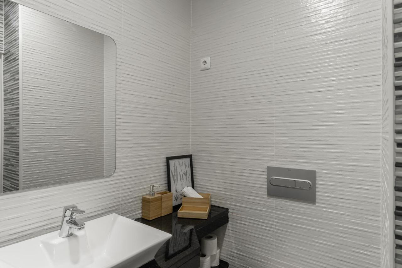 Charming Apartment- Authentic Experience In Graca Apartment