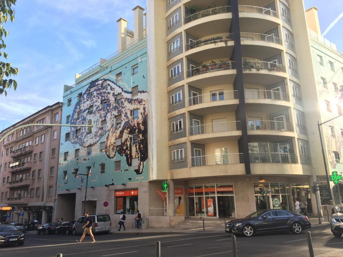 Apartment 8 Bit Building - Another New Lisbon