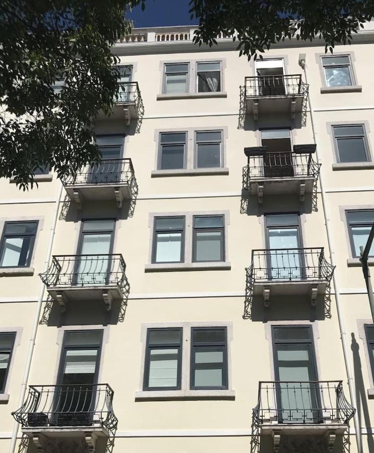 Luxury Part Of The - Modern With Airconditioning - Near Subway Lisbon