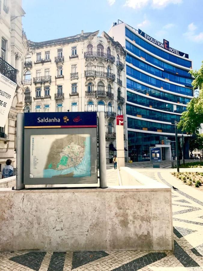 Apartment Luxury Part Of The - Modern With Airconditioning - Near Subway Lisbon