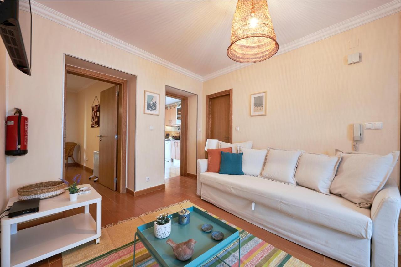 Apartment Spacious And Renovated With Amazing Patio, By Timecooler
