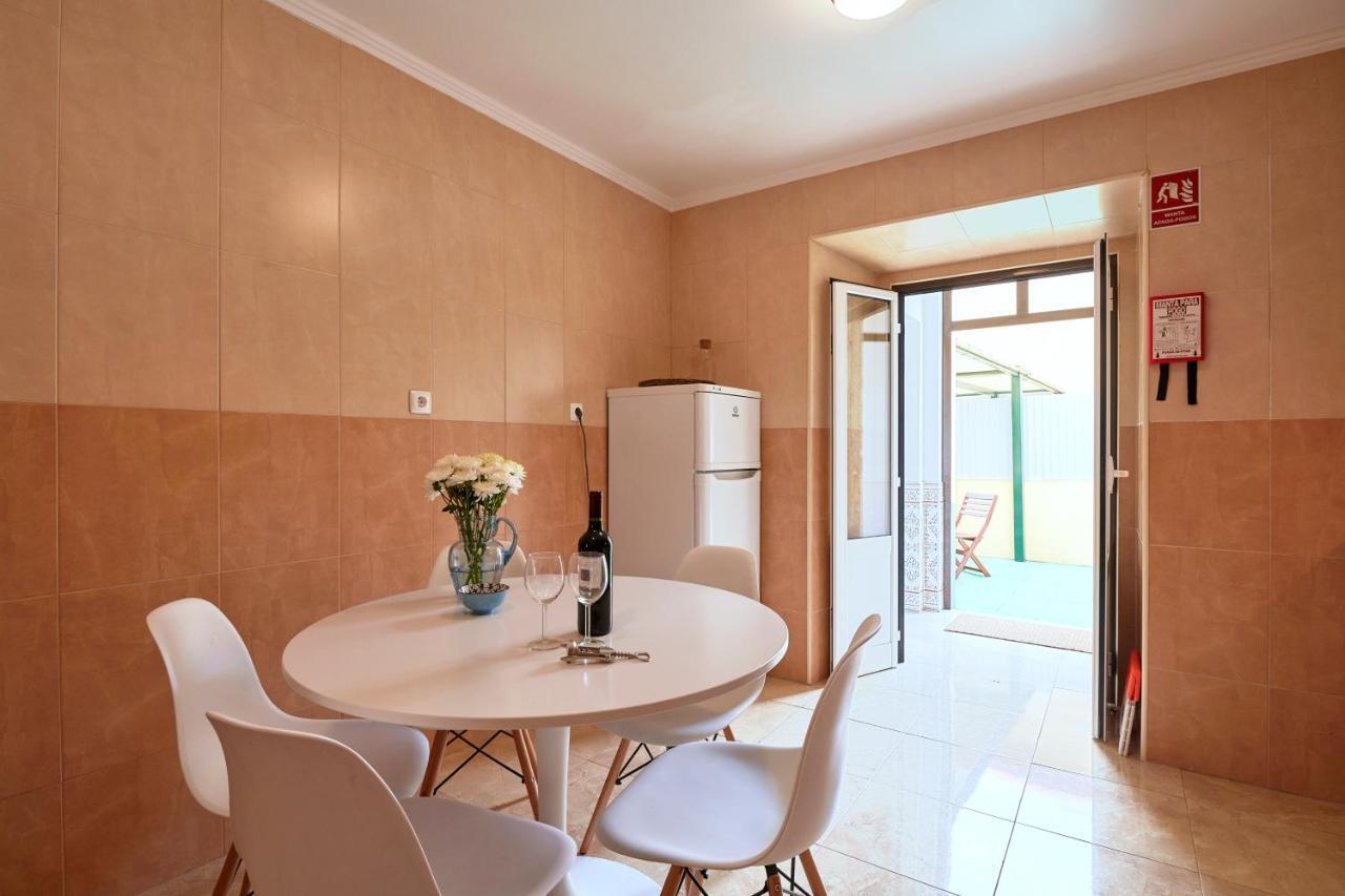 Spacious And Renovated With Amazing Patio, By Timecooler *