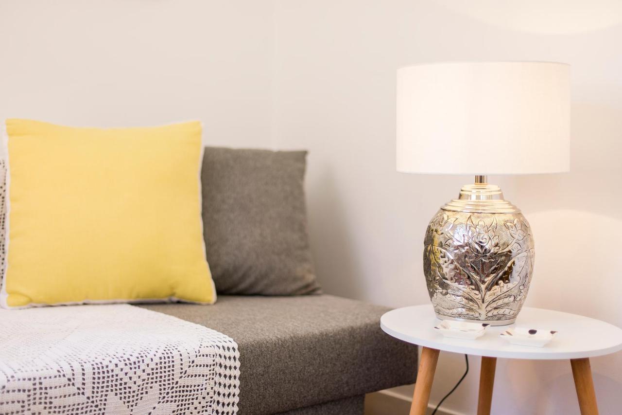 Spacious Alfama Duplex, By Timecooler *