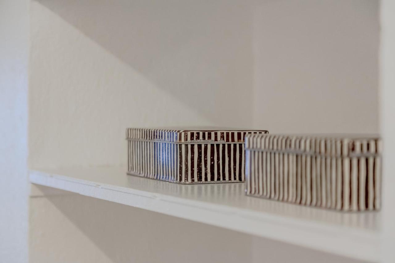 Typical Alfama Apartment, By Timecooler * Lisbon