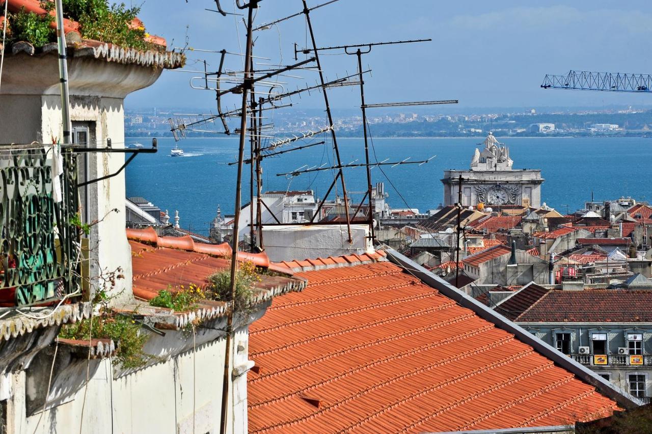 Downtown Santana * Lisbon
