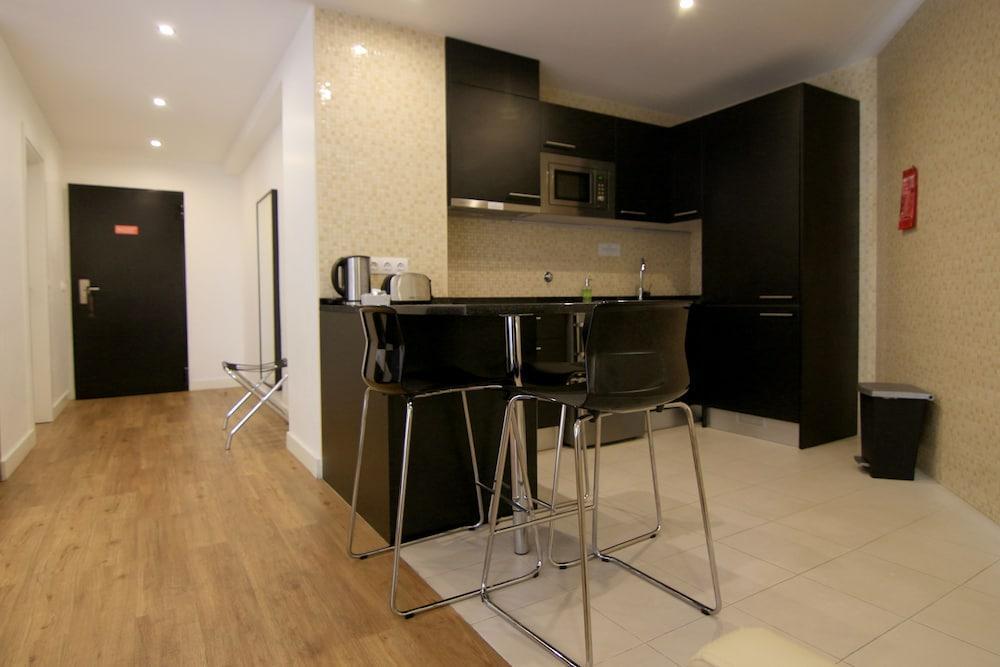 Aparthotel & By