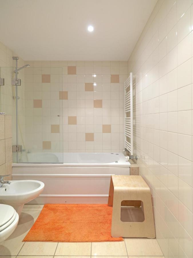 Apartment Flh - Restelo Spacious Duplex With View *