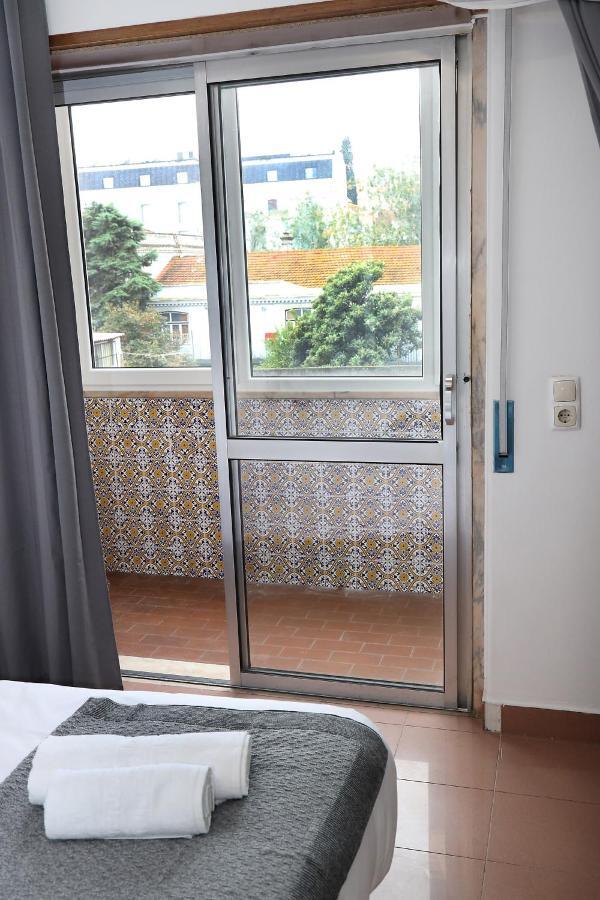 Host * Lisbon