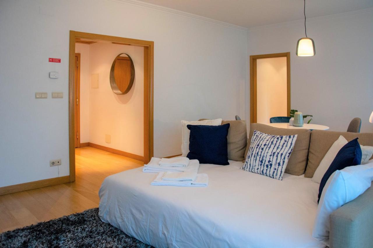 Orient - Modern, Spacious And Sunny! By The River! * Lisbon