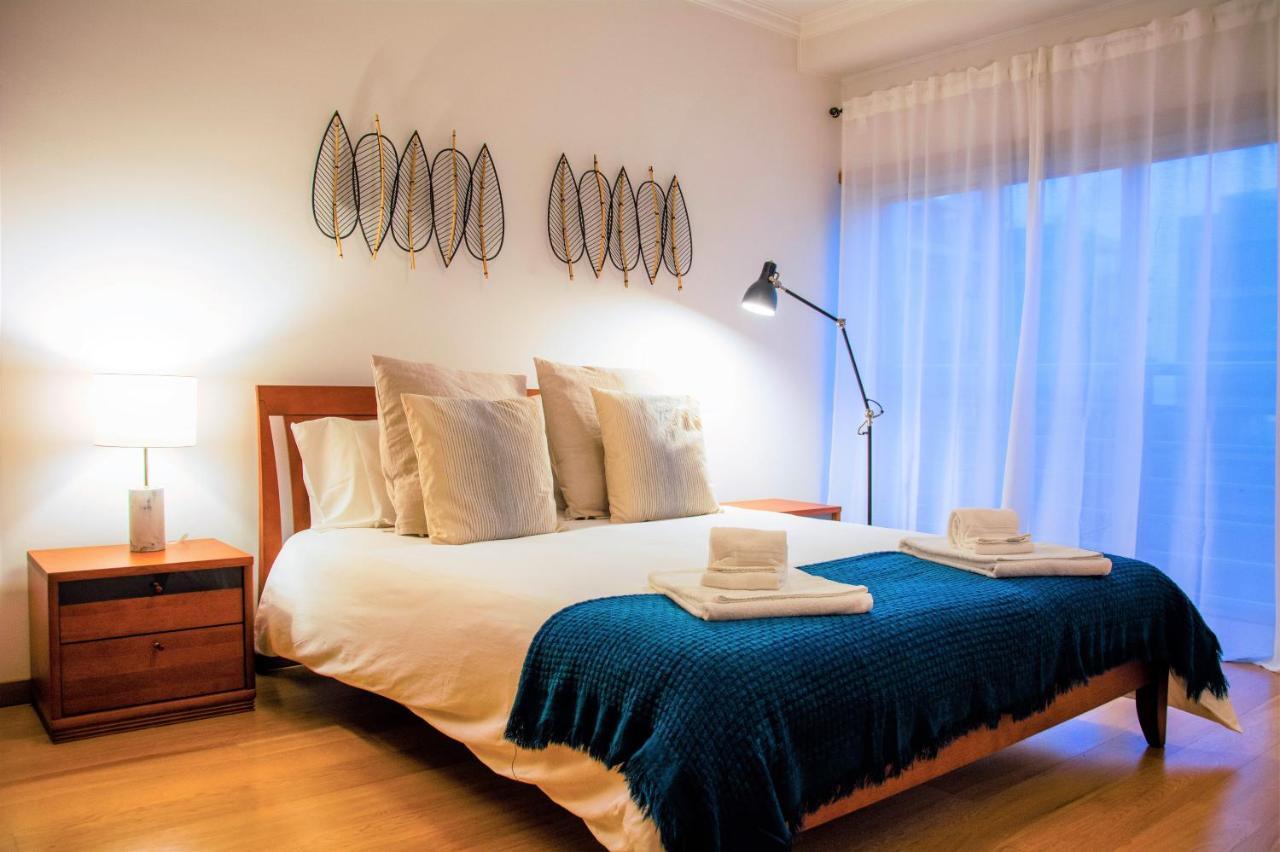 Orient - Modern, Spacious And Sunny! By The River! Apartment