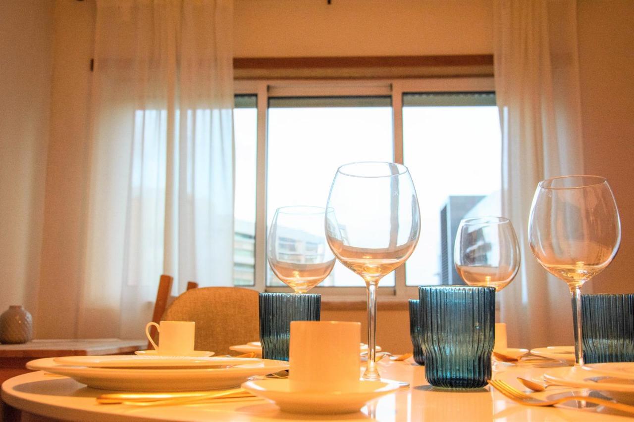 Apartment Orient - Modern, Spacious And Sunny! By The River! *