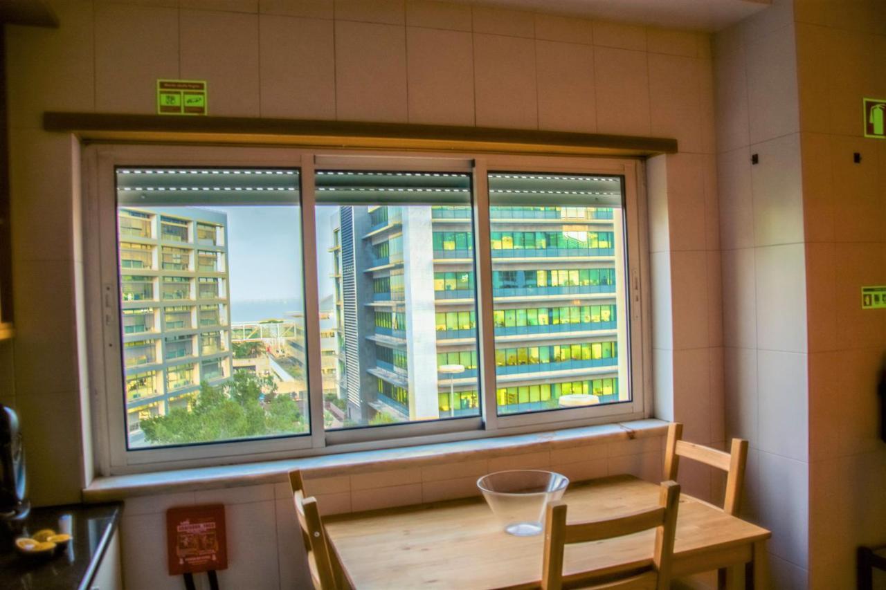 Apartment Orient - Modern, Spacious And Sunny! By The River!