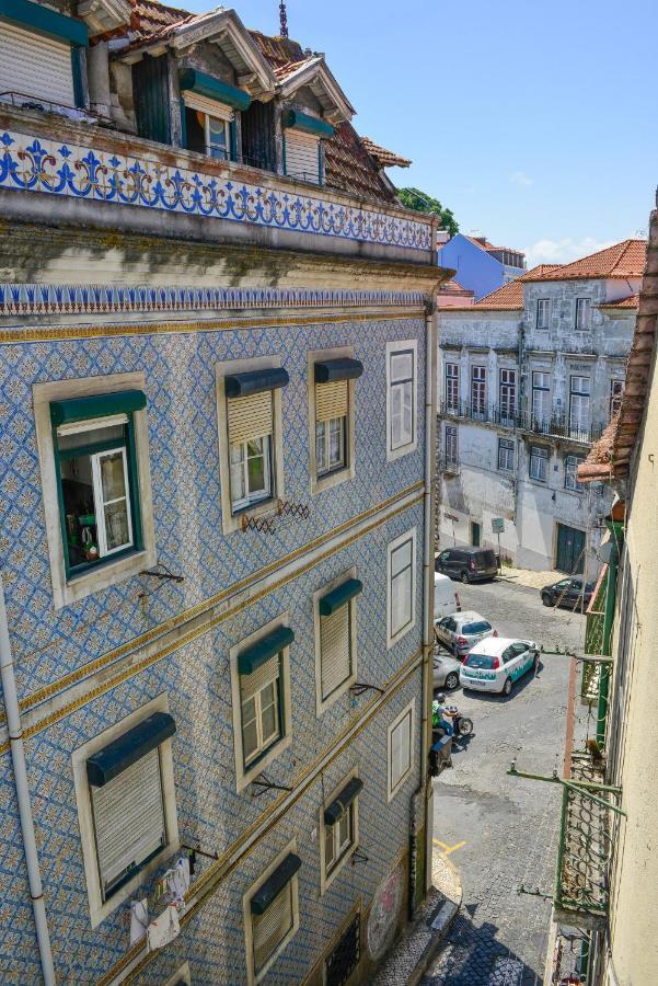 Lxway Graca - Santa Marinha * Lisbon