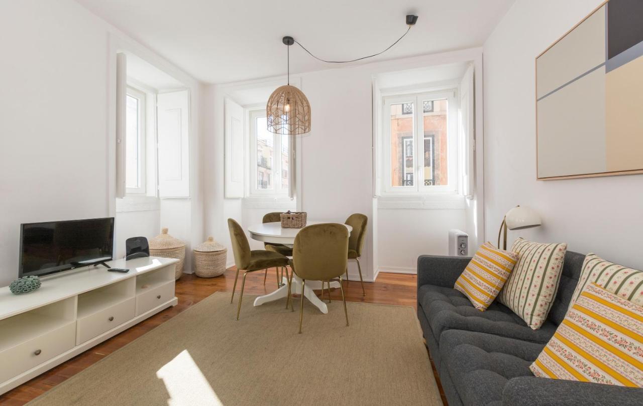 Apartment Live Like A Local @ Casa Da Esquina - Wifi & A/c Lisbon