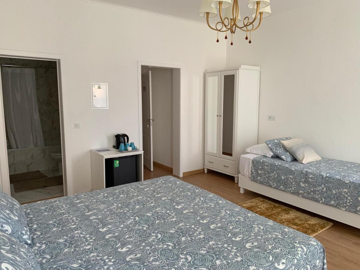 Safira Guest house