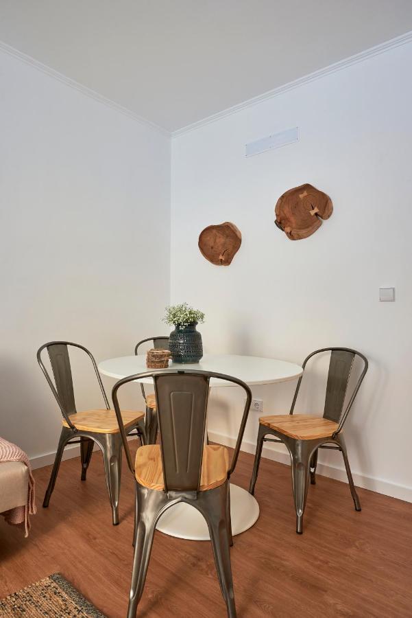 Belem Light Filled With Patio, By Timecooler Apartment