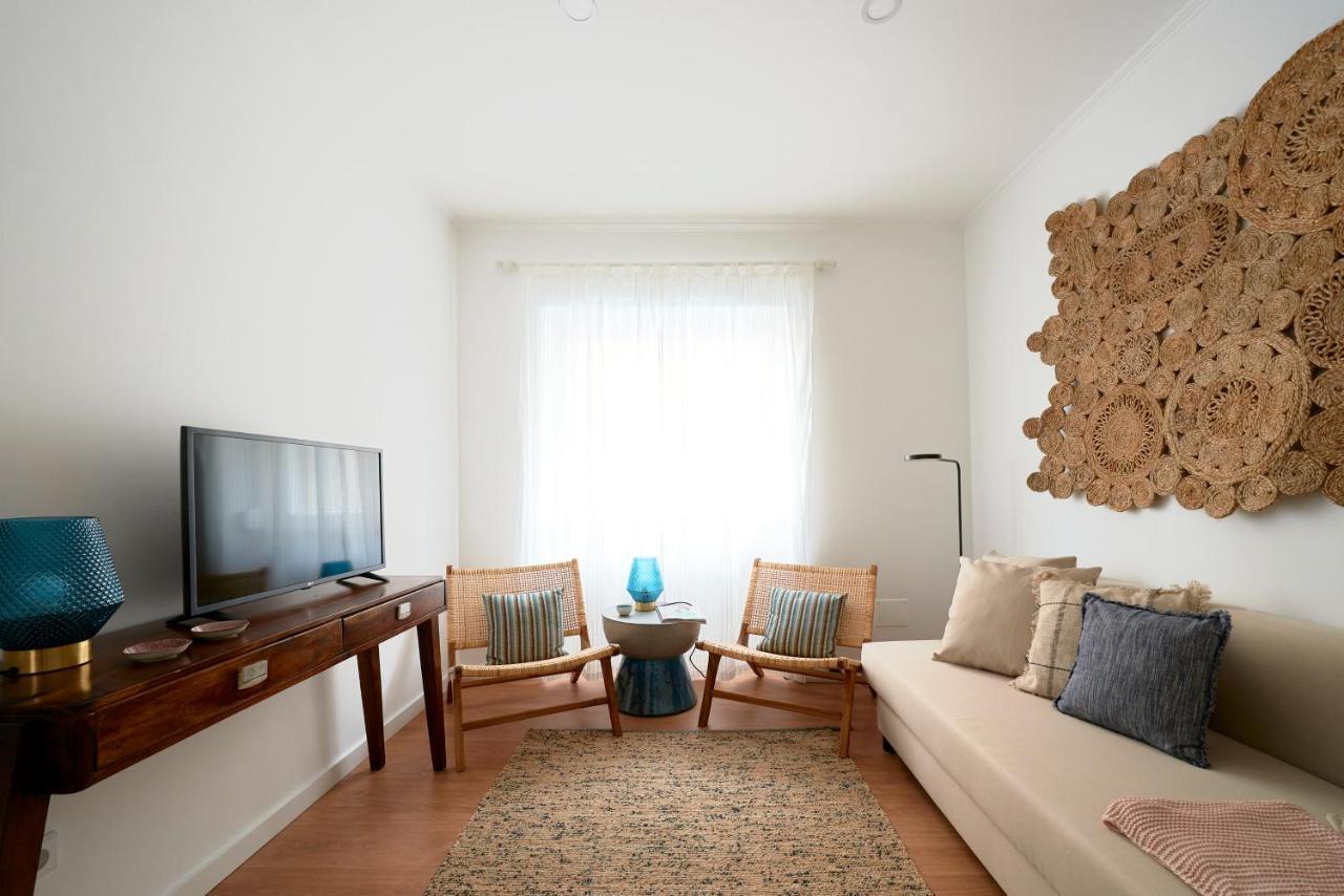Belem Light Filled With Patio, By Timecooler Apartment *