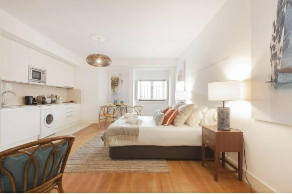 Santa Catarina Studio With Parking Lisbon