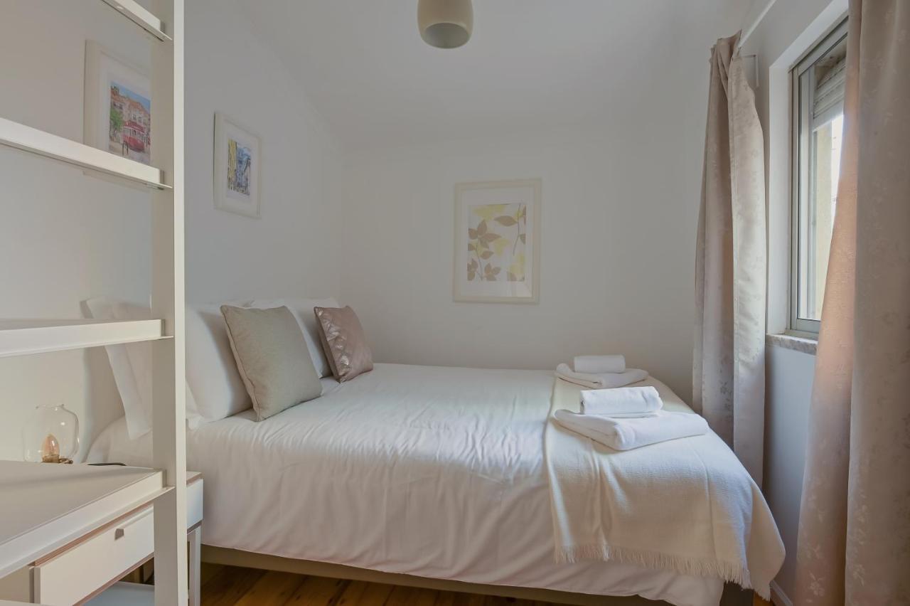 Downtown Santana Apartment Lisbon
