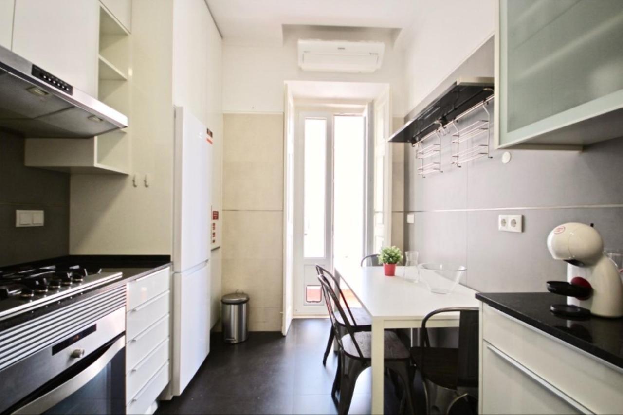 Apartment Akicity Praca De Espanha Selected