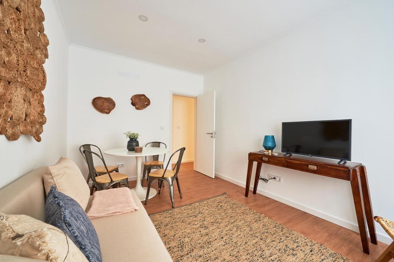 Apartment Belem Light Filled With Patio, By Timecooler