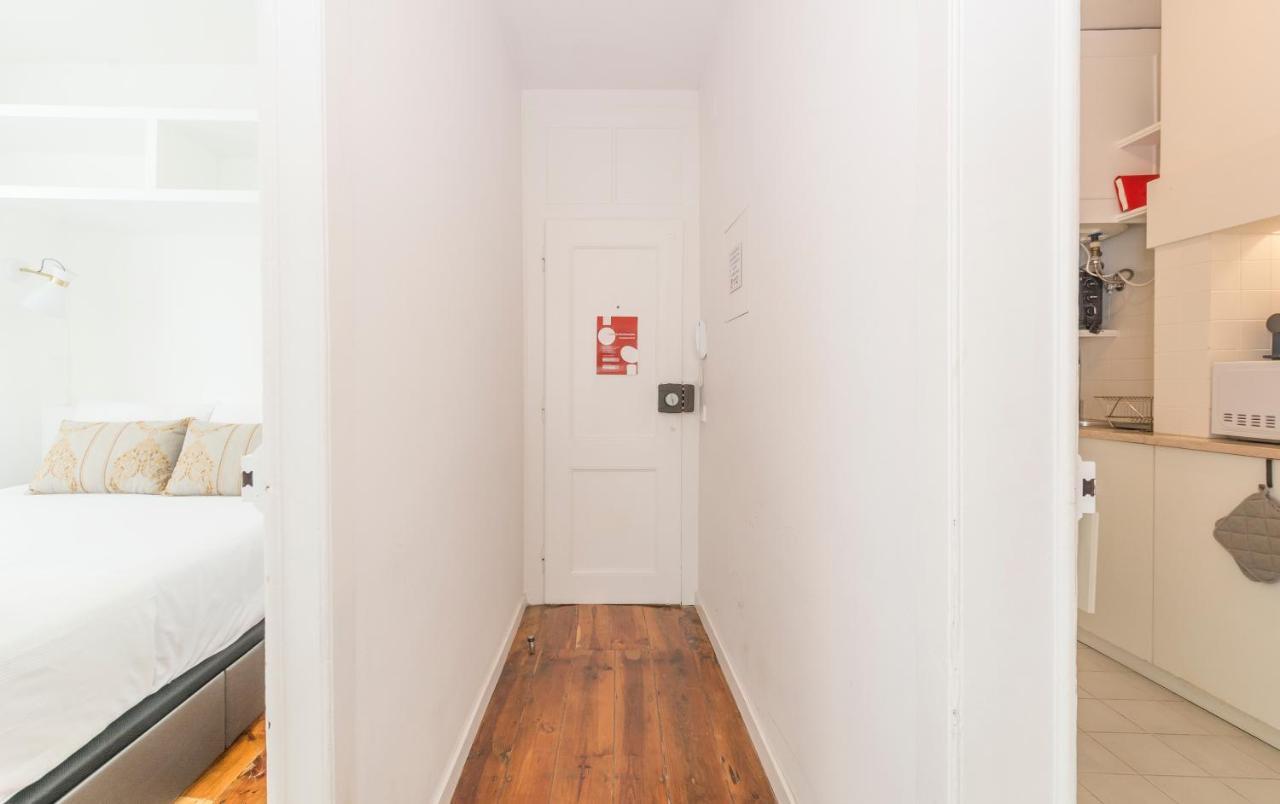 Apartment Live Like A Local @ Casa Da Esquina - Wifi & A/c Lisbon