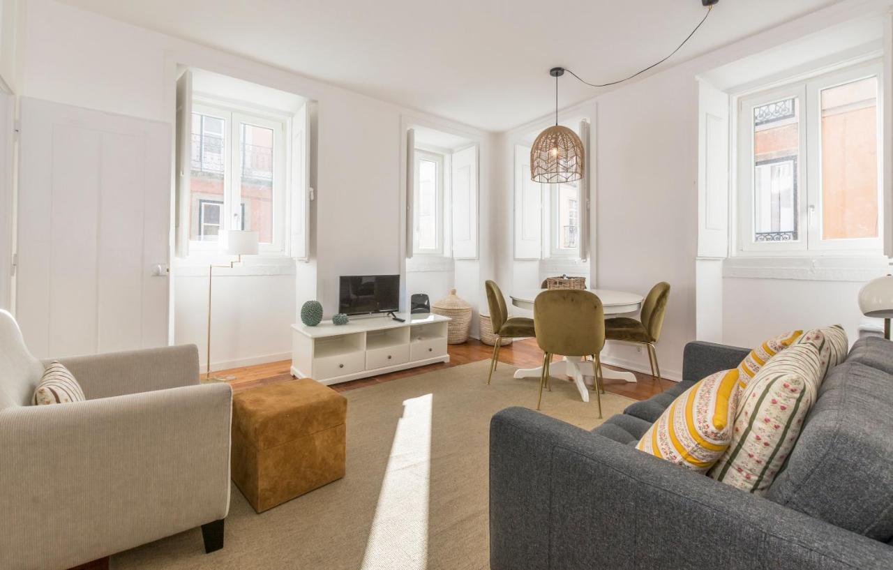 Live Like A Local @ Casa Da Esquina - Wifi & A/c Apartment
