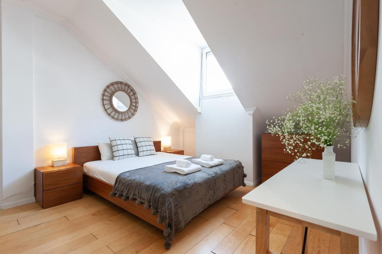 Liberty Penthouse Three-bedroom - By Lu Holidays * Lisbon