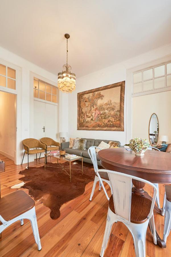 Spacious In The Perfect Location, By Timecooler *