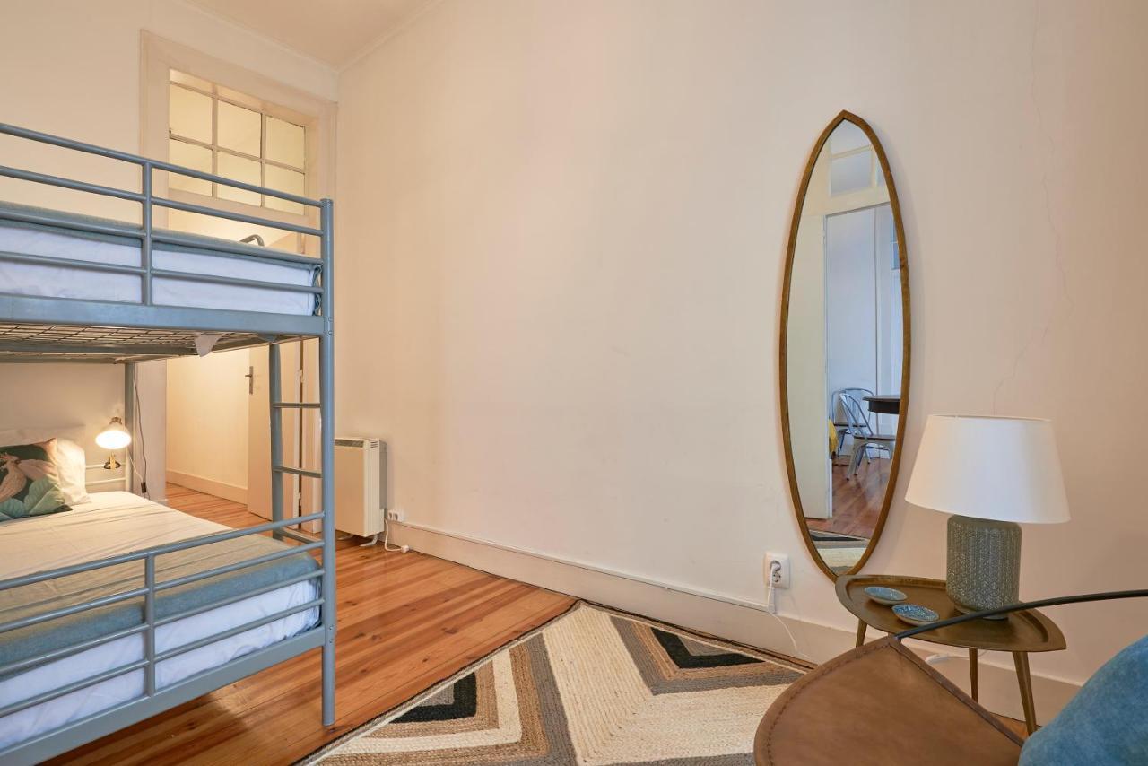 Spacious In The Perfect Location, By Timecooler Apartment Lisbon