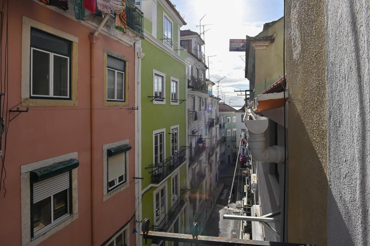 Downtown Santana * Lisbon