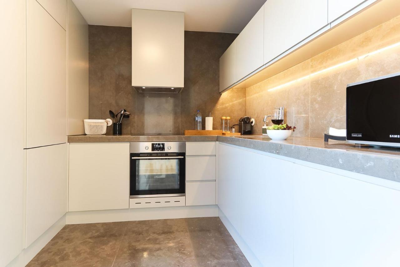 Marques De Pombal Duplex With Terrace By Homing