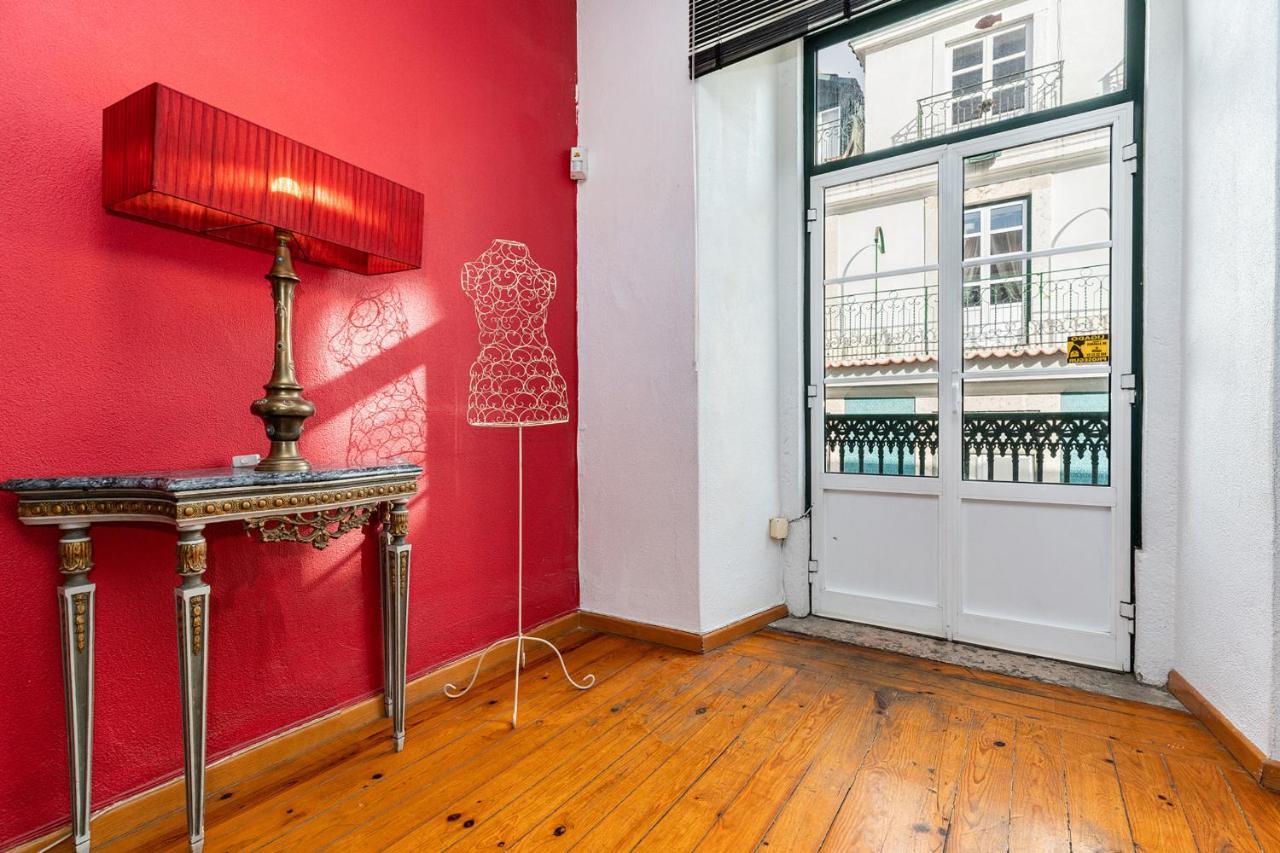 Charming 2 Bedroom Next To Praca Da Figueira * Lisbon