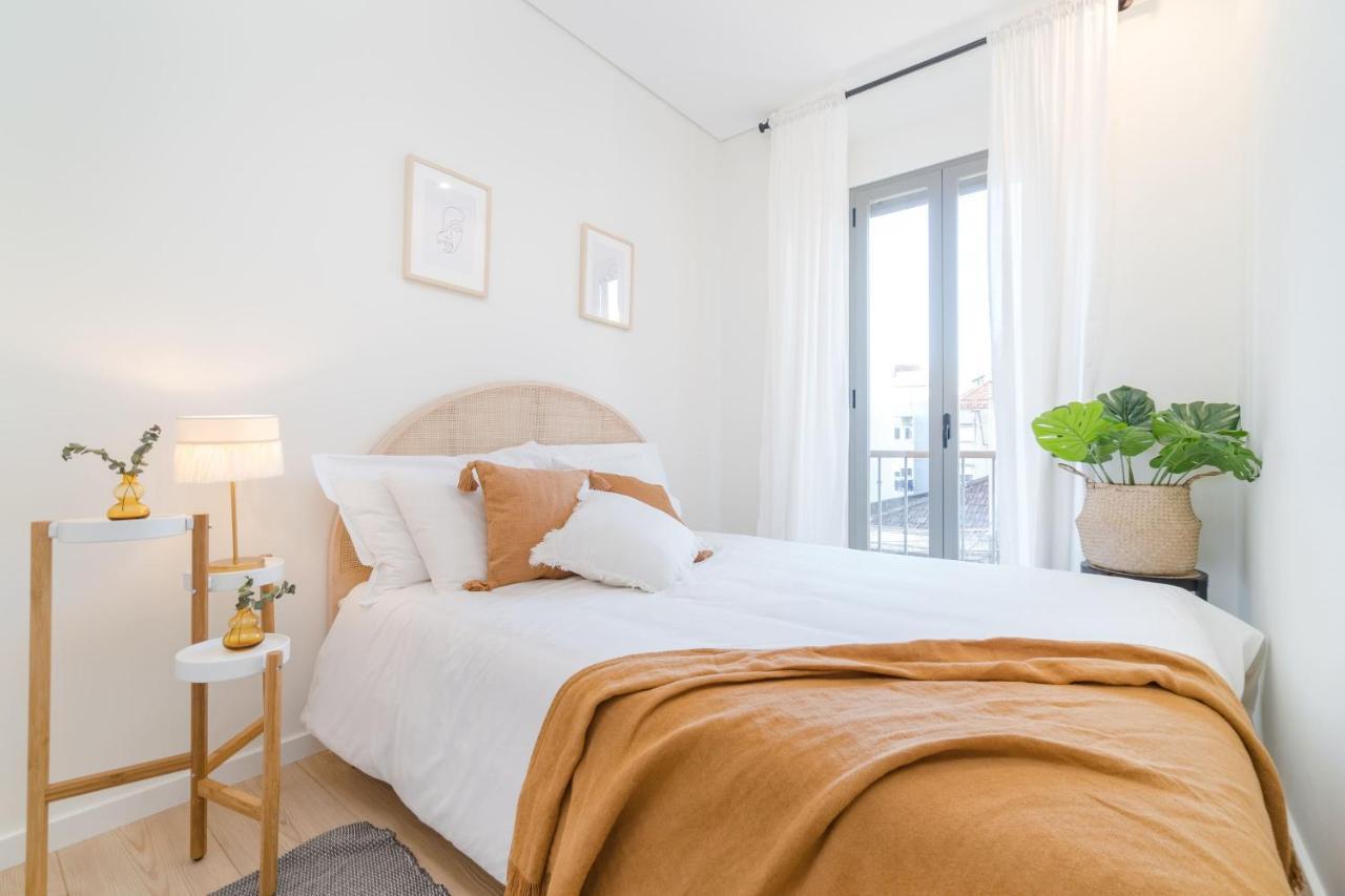 Apartment Casa Boma - Modern & Luminous With Balcony - Alcantara I Lisbon
