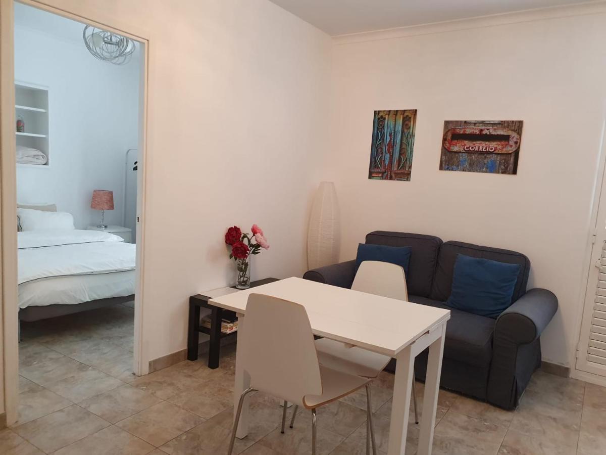 Alfama With Balcony Apartment Lisbon