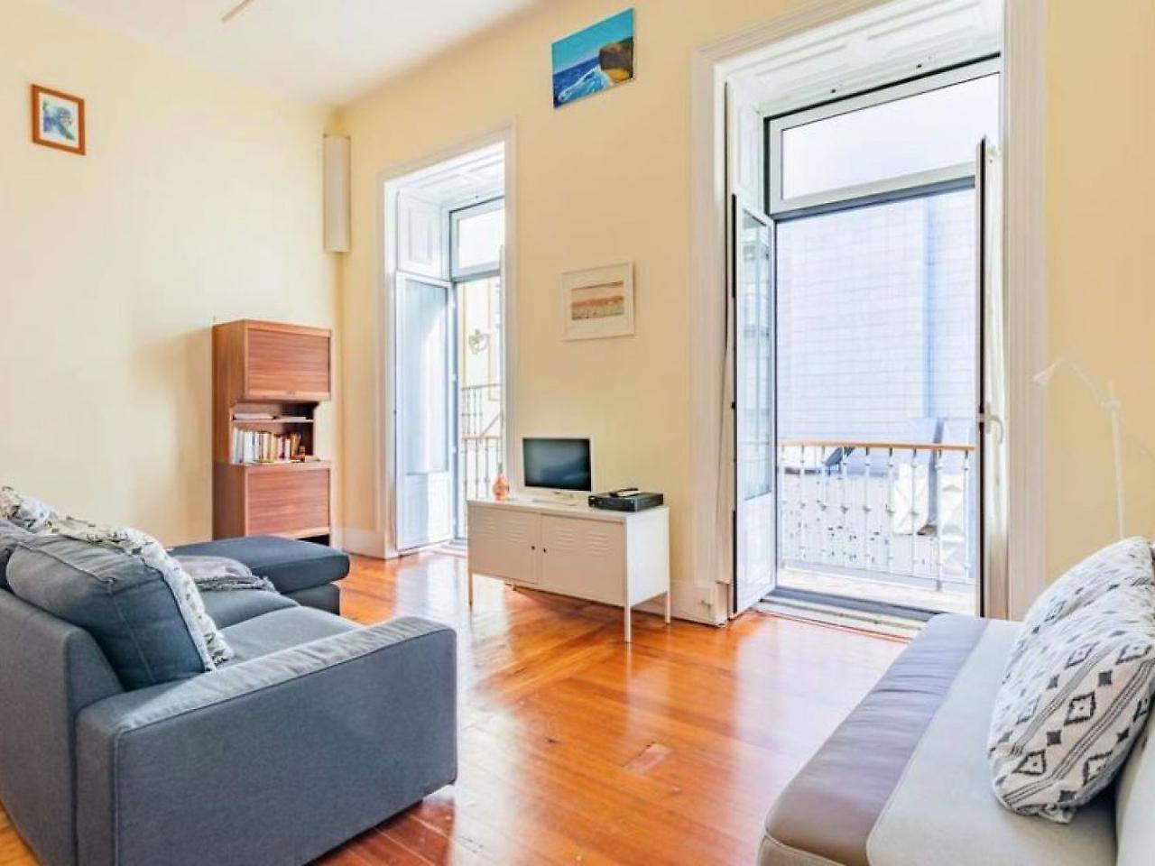 Boulevard Apartment