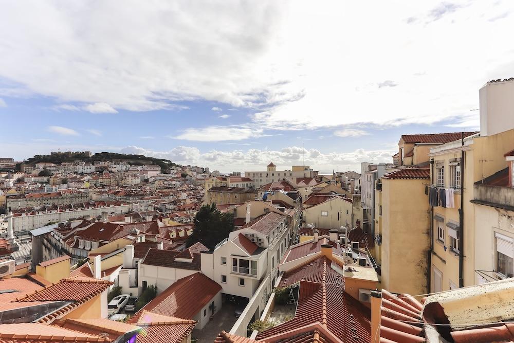 Chiado Views By Homing 4* Lisbon