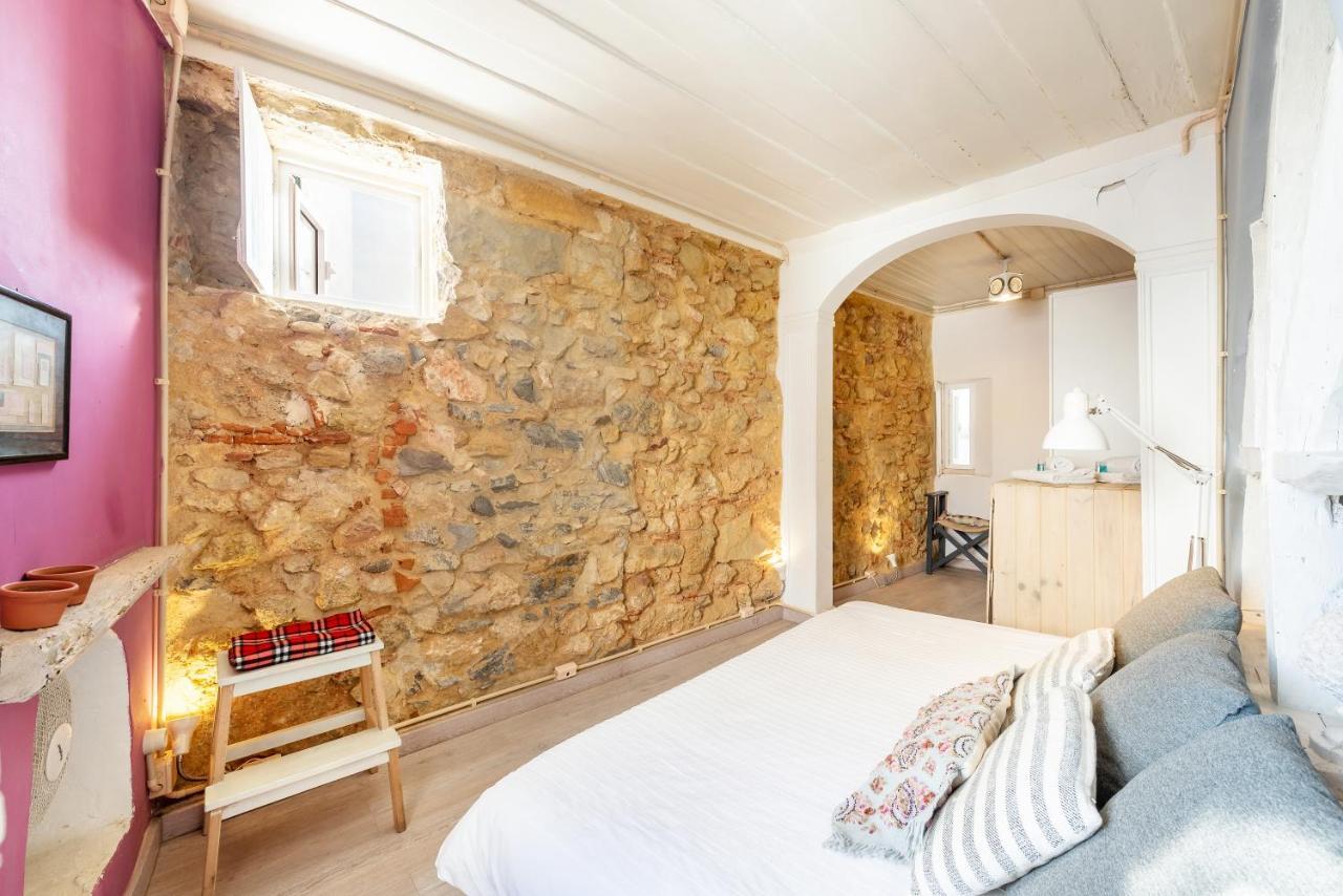 Apartment Bright Historical By Guestready