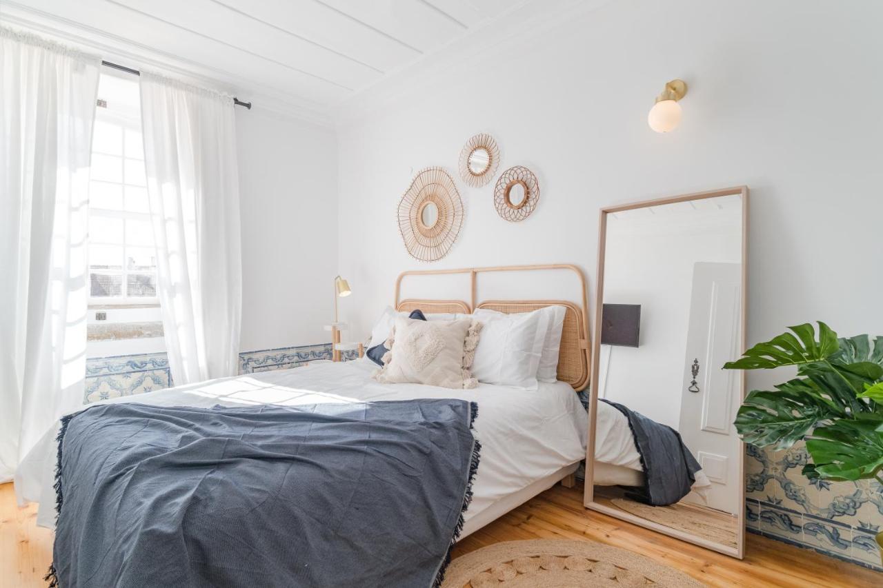 Casa Boma - Typical And Spacious - Lapa Ii Lisbon