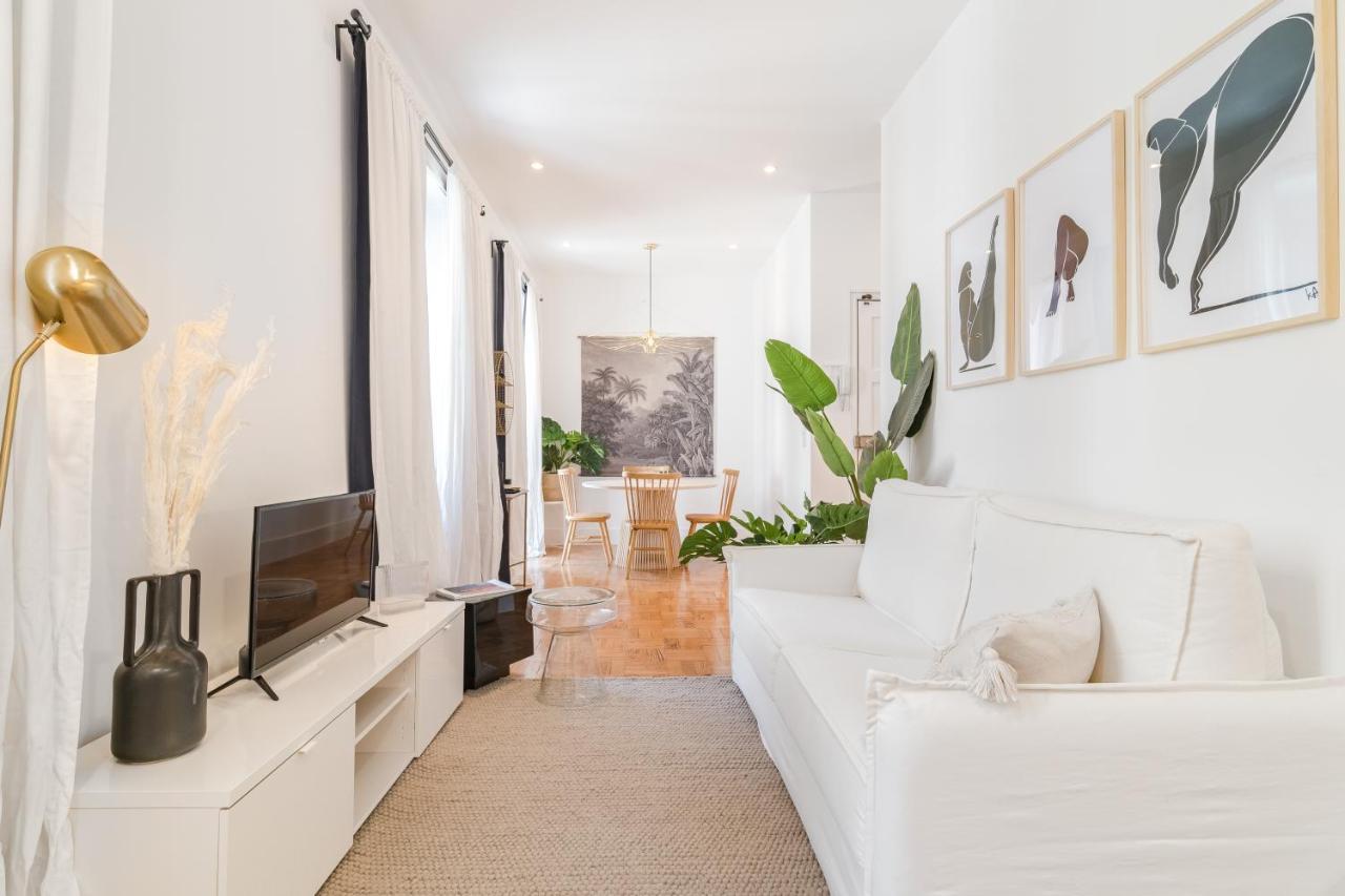 Casa Boma - Spacious And Contemporary - Campo Ii Apartment *