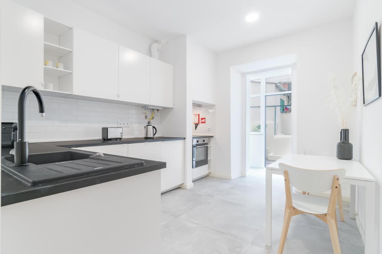 Apartment Casa Boma - Modern And Stylish With Private Terrace - Lapa Iv