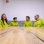 Help Yourself Hostels - Restelo