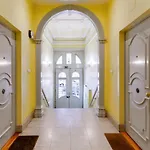 Luxury Vintage apartment with all the comforts of home at the city centre, next to Marquês de Pombal