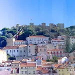 Castle View Apartment, Lisbon 1