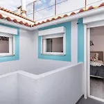 Urban & Trendy Duplex Close To Lx Factory By Trip2Portugal