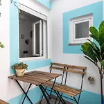 Urban & Trendy Duplex Close To Lx Factory By Trip2Portugal