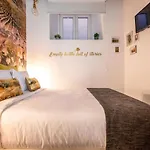 Lisbon Wine House - Rooms & Suites